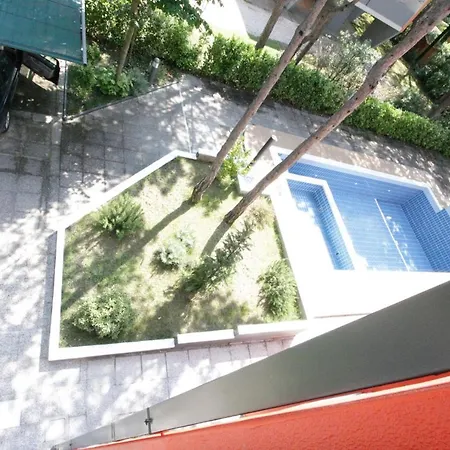 Apartamento Trilocale Con Piscina - Luca *